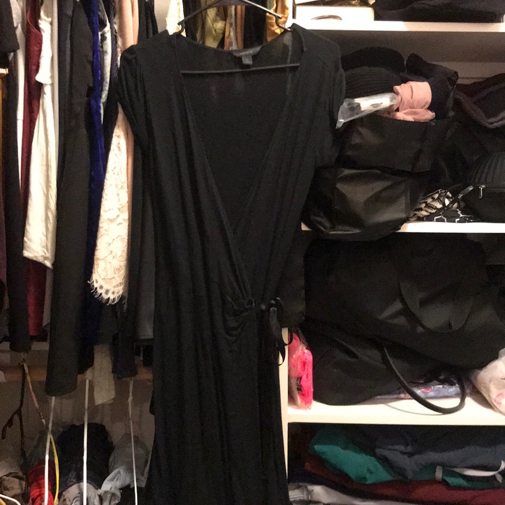 Black short sleeve wrap dress